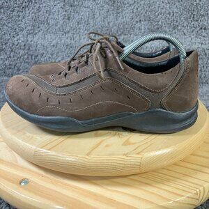 Clarks Wave Walk Shoe Womens Size 10 Nubuck Leather Brown Casual Lace Up Sneaker
